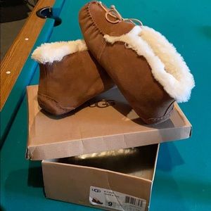 UGG Mocassin slippers